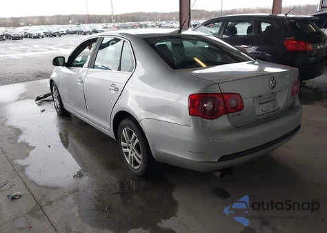 2007 Volkswagen Jetta Wolfsburg Edition из США, поврежденный, VIN 3VWEG71K47M146402